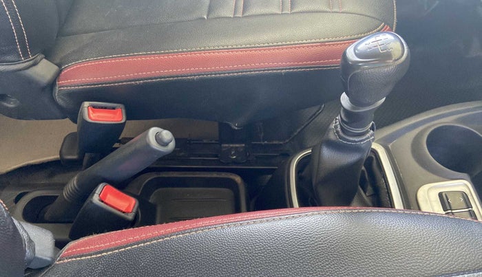 2018 Datsun Redi Go T(O) 1.0L LIMITED EDITION, Petrol, Manual, 15,598 km, Gear Lever