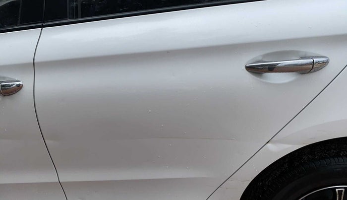 2019 Hyundai Elite i20 ERA 1.2, Petrol, Manual, 21,786 km, Rear left door - Line - Paint ok & Dent >8 inch(on criase line)