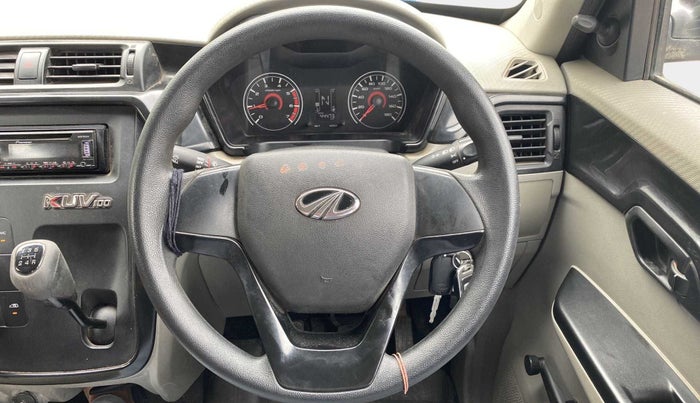 2016 Mahindra Kuv100 K2 6 STR, Petrol, Manual, 44,474 km, Steering Wheel Close Up