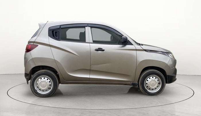 2016 Mahindra Kuv100 K2 6 STR, Petrol, Manual, 44,474 km, Right Side View