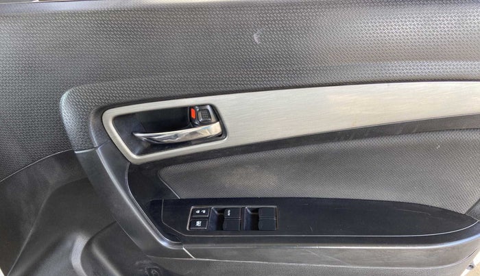 2018 Maruti Vitara Brezza ZDI PLUS, Diesel, Manual, 1,05,605 km, Driver Side Door Panels Control