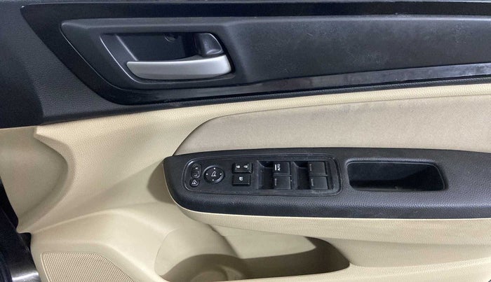 2019 Honda Amaze 1.2L I-VTEC V CVT, Petrol, Automatic, 39,485 km, Driver Side Door Panels Control