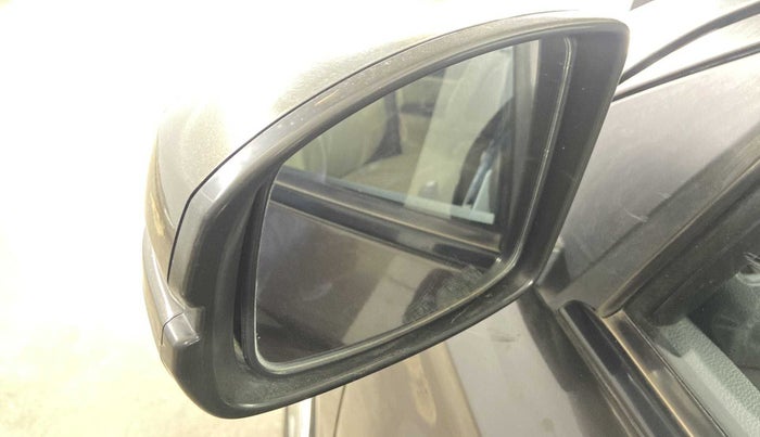 2019 Honda Amaze 1.2L I-VTEC V CVT, Petrol, Automatic, 39,485 km, Left rear-view mirror - Mirror motor not working