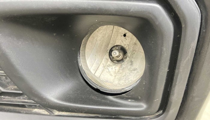 2019 Honda Amaze 1.2L I-VTEC V CVT, Petrol, Automatic, 39,485 km, Left fog light - Not working