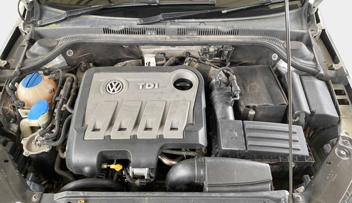 2016 Volkswagen Jetta COMFORTLINE TDI, Diesel, Manual, 1,05,437 km, Open Bonet