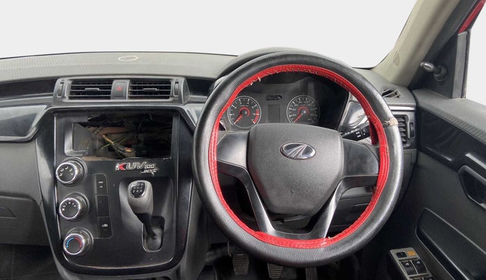 2018 Mahindra KUV 100 NXT K2 P 6 STR, Petrol, Manual, 61,558 km, Steering Wheel Close Up
