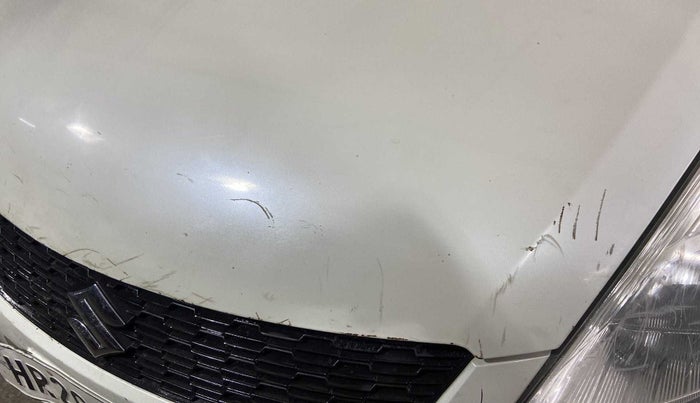 2016 Maruti Swift VXI, Petrol, Manual, 40,368 km, Bonnet (hood) - Insulation cover has minor damage