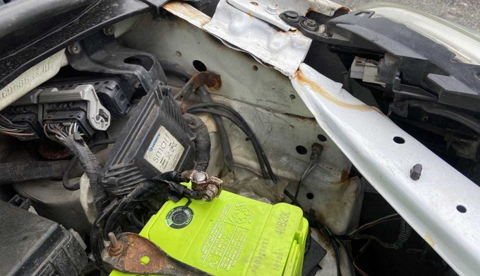 2017 Maruti Wagon R 1.0 VXI, CNG, Manual, 80,567 km, Left Apron - Apron damaged/repaired