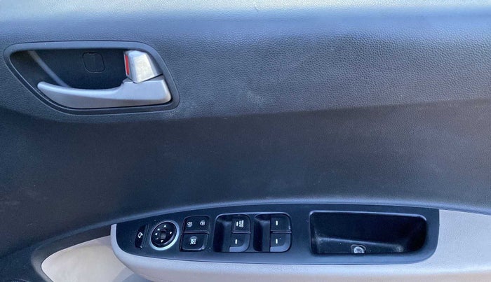 2015 Hyundai Grand i10 ASTA 1.2 KAPPA VTVT, Petrol, Manual, 63,179 km, Driver Side Door Panels Control