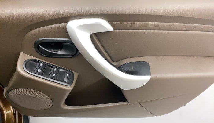 2018 Renault Duster RXE PETROL, Petrol, Manual, 61,426 km, Driver Side Door Panels Control