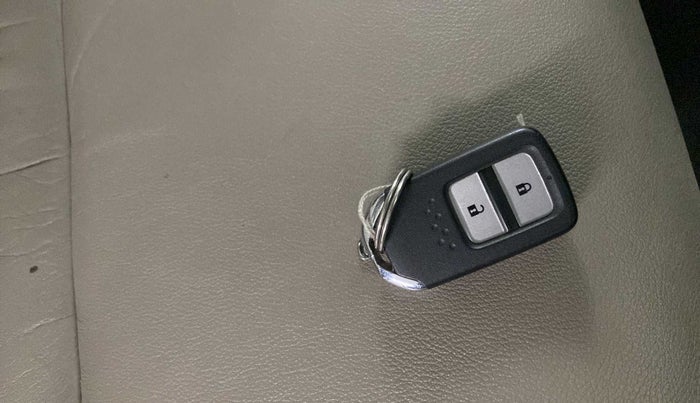 2018 Honda CRV 2.4L 4WD AVN AT, Petrol, Automatic, 67,656 km, Key Close Up