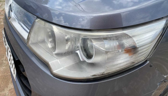 2013 Maruti Wagon R Stingray VXI, Petrol, Manual, 45,054 km, Left headlight - Clamp has minor damage