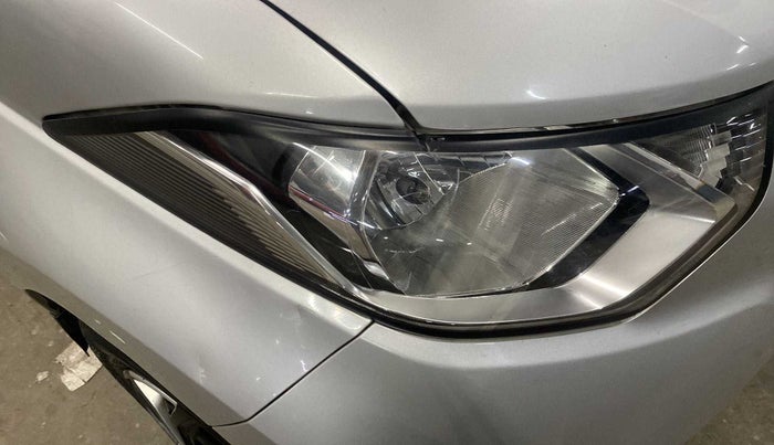 2016 Datsun Redi Go T, Petrol, Manual, 37,488 km, Right headlight - Minor scratches