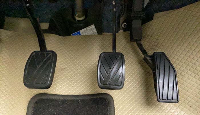 2018 Maruti Dzire VXI, Petrol, Manual, 53,297 km, Pedals