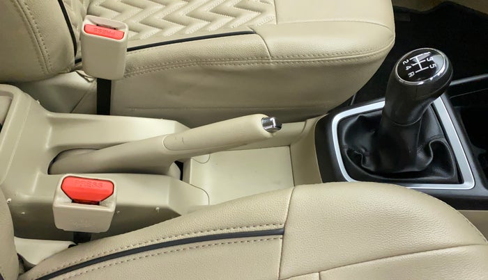 2018 Maruti Dzire VXI, Petrol, Manual, 53,297 km, Gear Lever