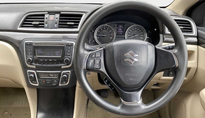 2014 Maruti Ciaz ZXI, Petrol, Manual, 1,18,295 km, Steering Wheel Close Up