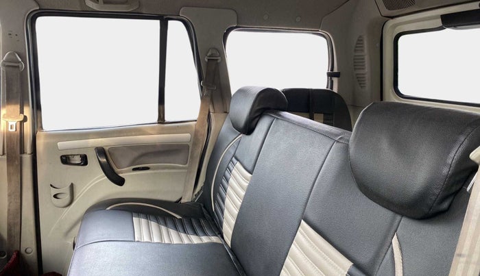 2015 Mahindra Scorpio S10, Diesel, Manual, 73,036 km, Right Side Rear Door Cabin