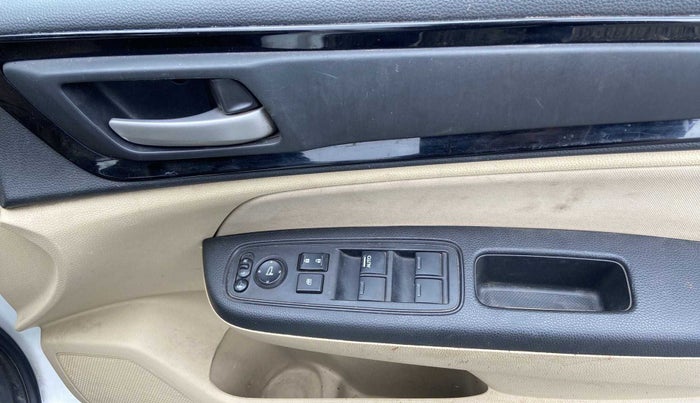 2018 Honda Amaze 1.2L I-VTEC S, Petrol, Manual, 66,693 km, Driver Side Door Panels Control