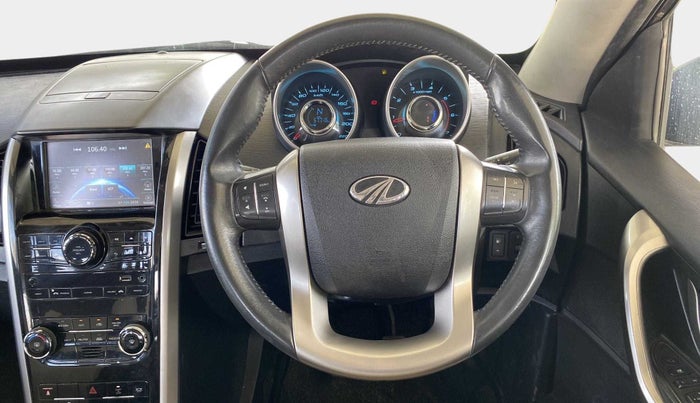 2018 Mahindra XUV500 W9, Diesel, Manual, 57,798 km, Steering Wheel Close Up