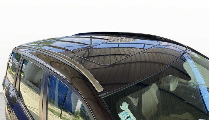 2018 Mahindra XUV500 W9, Diesel, Manual, 57,798 km, Roof