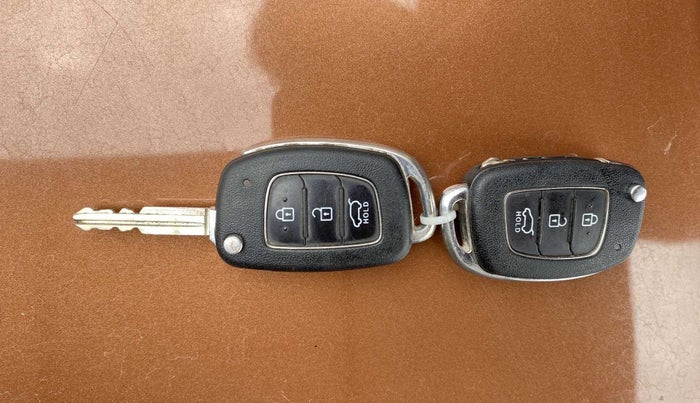 2016 Hyundai i20 Active 1.2 S, Petrol, Manual, 60,921 km, Key Close Up