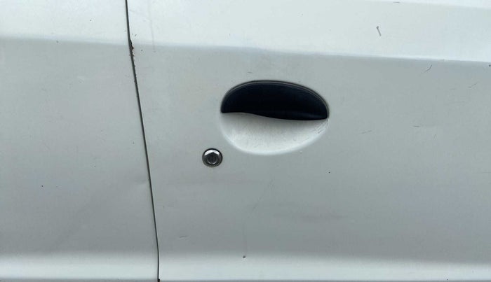 2012 Hyundai Santro Xing GL PLUS, Petrol, Manual, 71,108 km, Driver-side door - Minor scratches