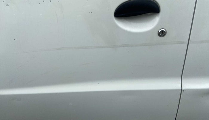 2012 Hyundai Santro Xing GL PLUS, Petrol, Manual, 71,108 km, Front passenger door - Slightly dented