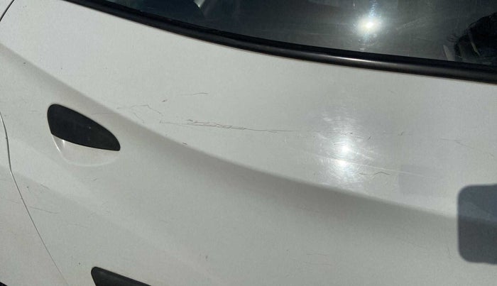 2014 Hyundai Eon ERA +, Petrol, Manual, 63,331 km, Right rear door - Minor scratches