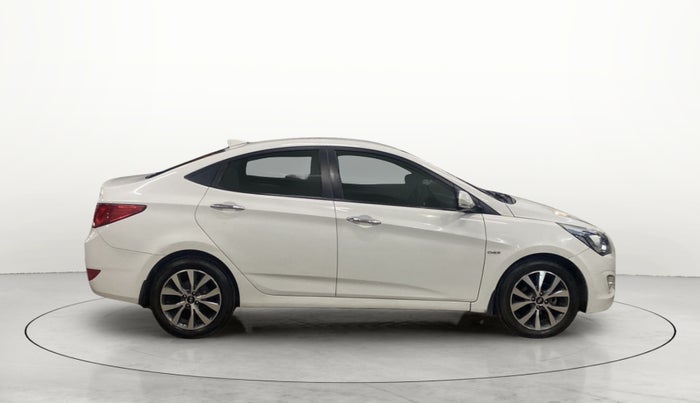2016 Hyundai Verna 1.6 CRDI SX (O), Diesel, Manual, 80,001 km, Right Side View