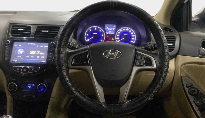 2016 Hyundai Verna 1.6 CRDI SX (O), Diesel, Manual, 80,001 km, Steering Wheel Close Up