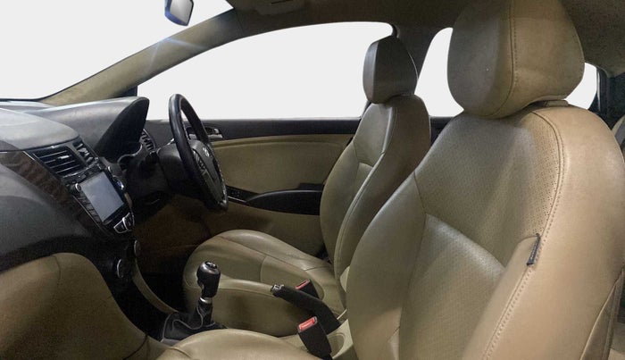 2016 Hyundai Verna 1.6 CRDI SX (O), Diesel, Manual, 80,001 km, Right Side Front Door Cabin
