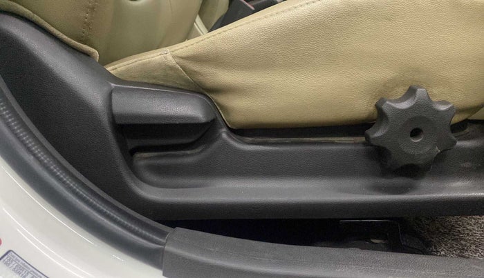 2016 Hyundai Verna 1.6 CRDI SX (O), Diesel, Manual, 80,001 km, Driver Side Adjustment Panel