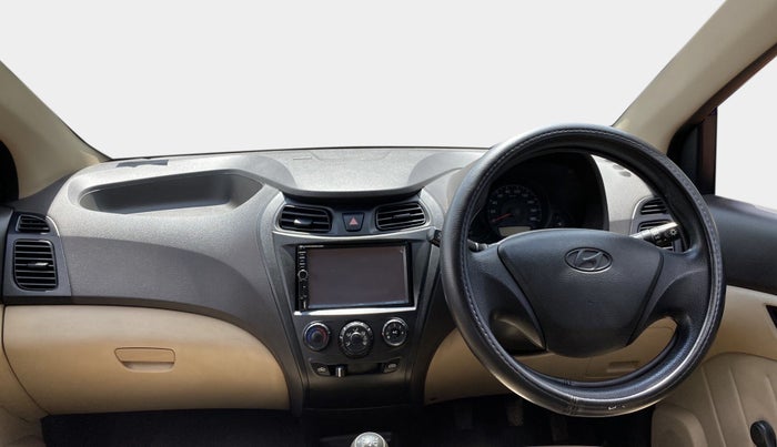 2016 Hyundai Eon D-LITE+, Petrol, Manual, 9,901 km, Dashboard