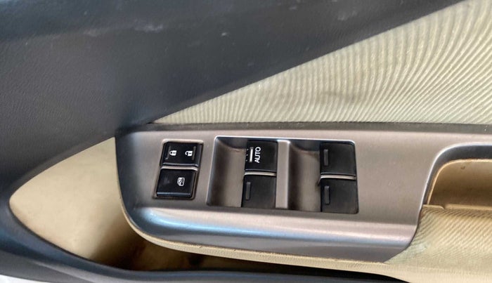 2014 Honda City 1.5L I-VTEC V MT, Petrol, Manual, 64,787 km, Right front window switch / handle - Master window function not working