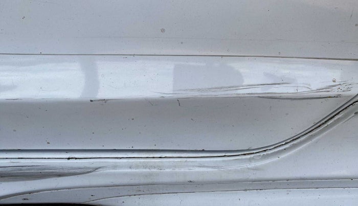 2014 Honda City 1.5L I-VTEC V MT, Petrol, Manual, 64,917 km, Left running board - Minor scratches