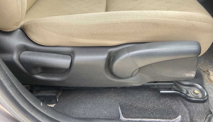 2016 Honda Jazz 1.2L I-VTEC V, Petrol, Manual, 68,576 km, Driver Side Adjustment Panel