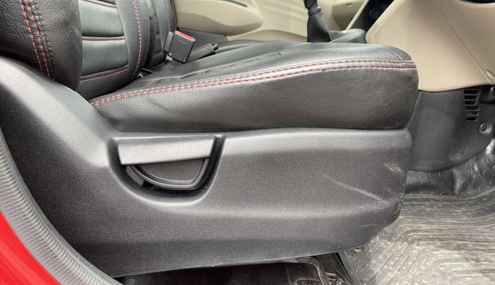 2019 Hyundai NEW SANTRO SPORTZ MT, Petrol, Manual, 16,438 km, Driver Side Adjustment Panel