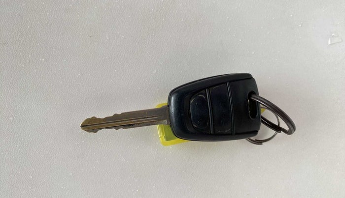 2019 Hyundai NEW SANTRO SPORTZ MT, Petrol, Manual, 16,438 km, Key Close Up
