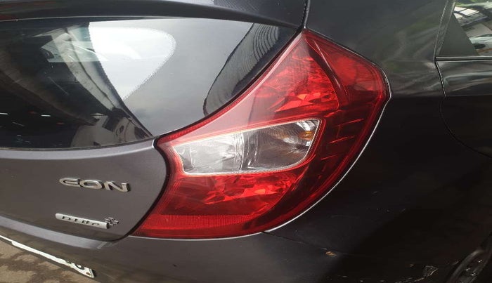2015 Hyundai Eon D-LITE+, Petrol, Manual, 64,996 km, Right tail light - Reverse gear light not functional
