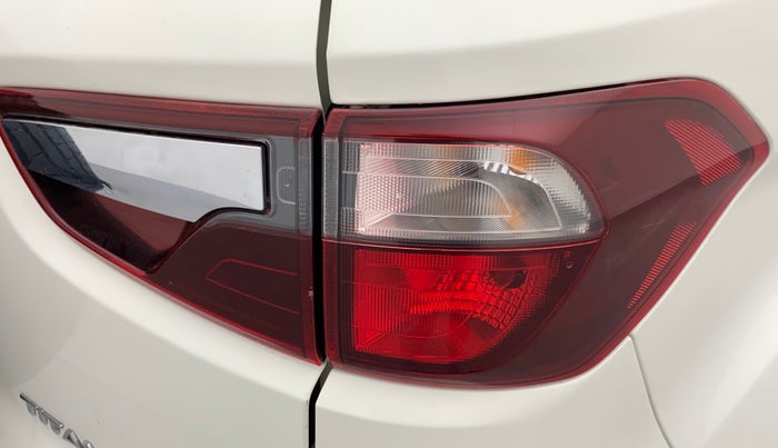 2018 Ford Ecosport TITANIUM 1.0L ECOBOOST SPORTS(SUNROOF), Petrol, Manual, 64,485 km, Right tail light - Minor scratches