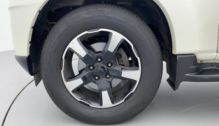 2022 Mahindra SCORPIO CLASSIC S11 7STR, Diesel, Manual, 15,818 km, Left Front Wheel