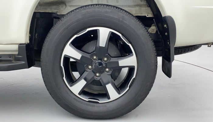 2022 Mahindra SCORPIO CLASSIC S11 7STR, Diesel, Manual, 15,818 km, Left Rear Wheel