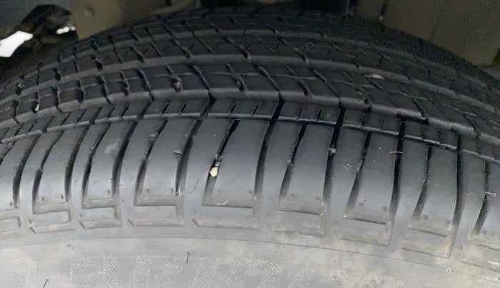 2022 Mahindra SCORPIO CLASSIC S11 7STR, Diesel, Manual, 15,818 km, Right Front Tyre Tread