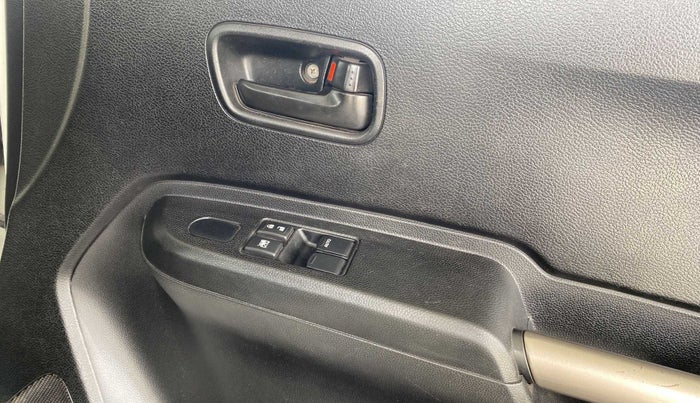 2018 Maruti IGNIS SIGMA 1.2, Petrol, Manual, 96,324 km, Driver Side Door Panels Control