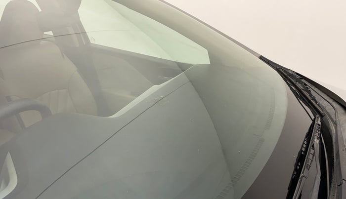 2016 Honda City 1.5L I-VTEC V MT, Petrol, Manual, 1,15,158 km, Front windshield - Minor spot on windshield