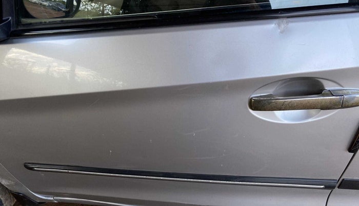 2015 Honda Amaze 1.2L I-VTEC EX, Petrol, Manual, 82,879 km, Front passenger door - Minor scratches