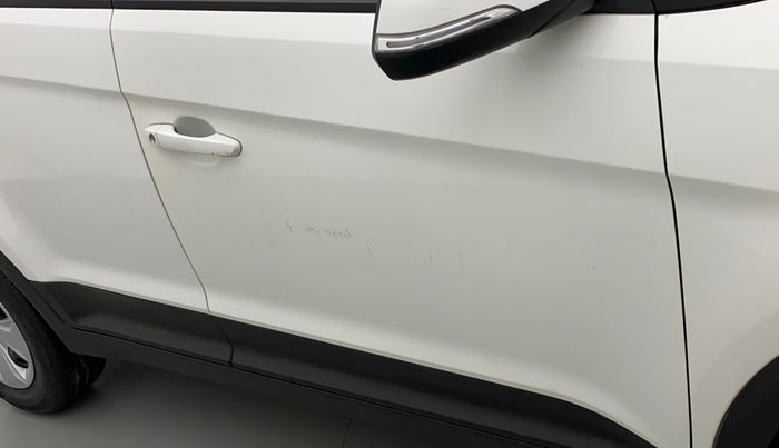 2018 Hyundai Creta E PLUS 1.6 PETROL, Petrol, Manual, 39,084 km, Driver-side door - Minor scratches