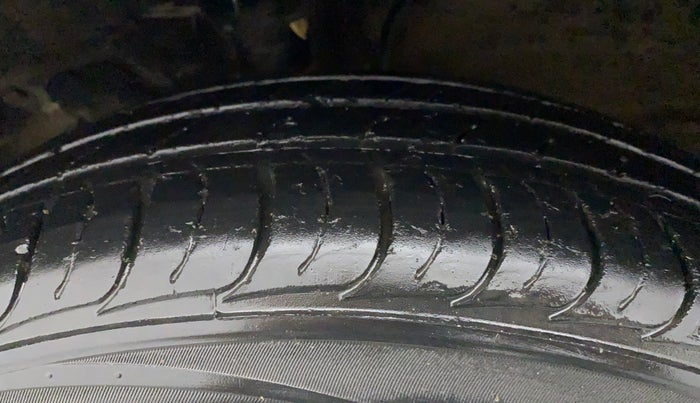 2018 Hyundai Creta E PLUS 1.6 PETROL, Petrol, Manual, 39,084 km, Left Front Tyre Tread