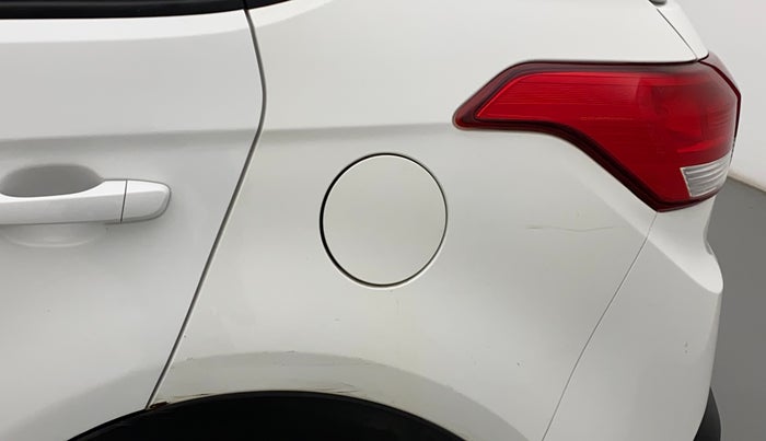 2018 Hyundai Creta E PLUS 1.6 PETROL, Petrol, Manual, 39,084 km, Left quarter panel - Minor scratches
