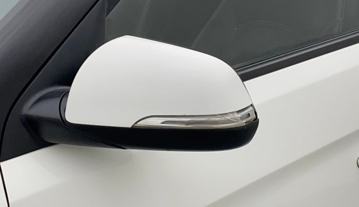 2018 Hyundai Creta E PLUS 1.6 PETROL, Petrol, Manual, 39,084 km, Left rear-view mirror - Cover has minor damage